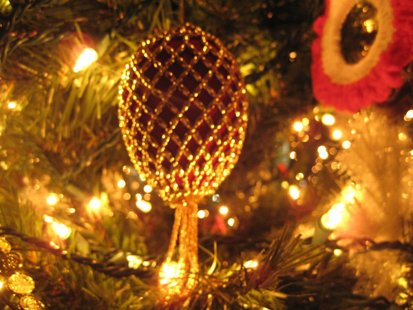 christmas_tree_background_4_by_darlingstock-d40kea2